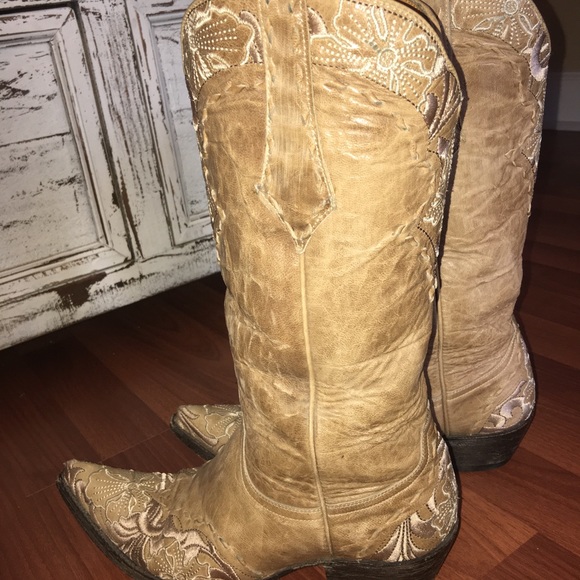 Old Gringo Boots - Picture 2 of 8